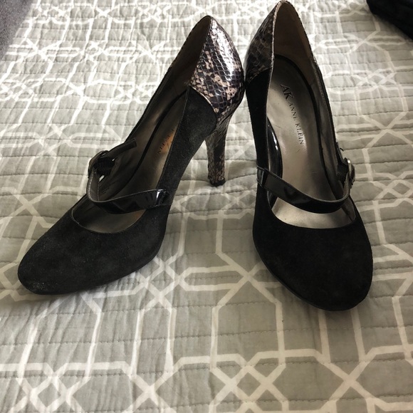 Anne Klein Shoes - Anne Klein snake skin/suede heels size 5M